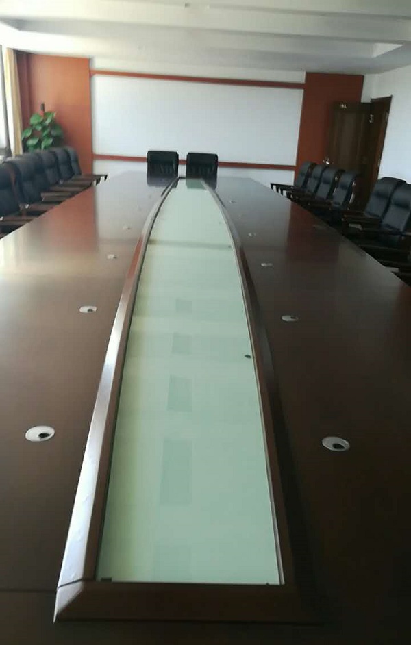 河西公司会议桌磨砂烤漆玻璃