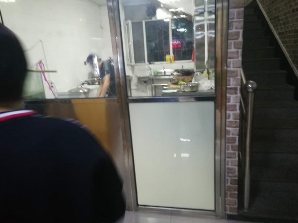 3000浦裕龙园区工厂厨房玻璃隔断