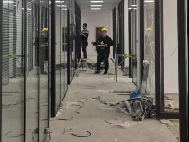 呼和浩特办公场所玻璃隔断加工